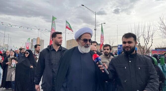 ملت آماده جانفشانی در برابر دشمن است