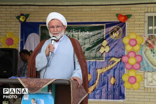 جشن عاطفه‌ها در مدارس شهرستان ابرکوه