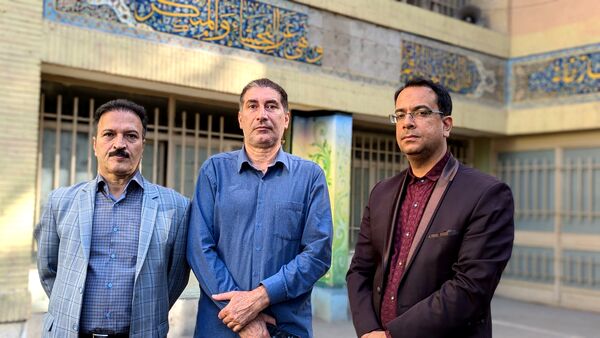 کنگره برزگداشت شهدای دانش‌آموزی دبیرستان هاتف اصفهان