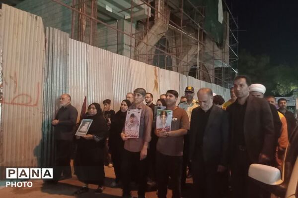 شکوه بیعت اهالی زرقان با آرمان‌های رهبر شهید