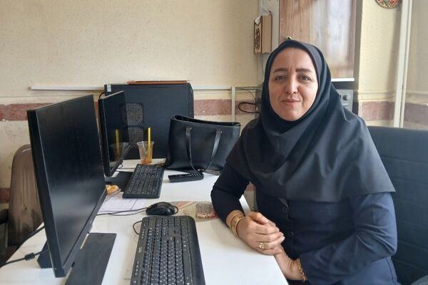 نمایشگاه دستاورد های هنرستان دارالفنون نیکان،بستری برای رشد آگاهانه دانش آموزان است

