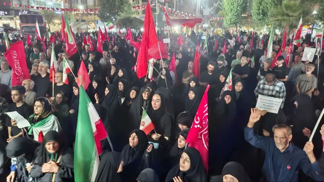 حماسه حضور فردیسی‌ها در صد و پنجاه ‌و دومین تجمع اقتدار و ایستادگی 