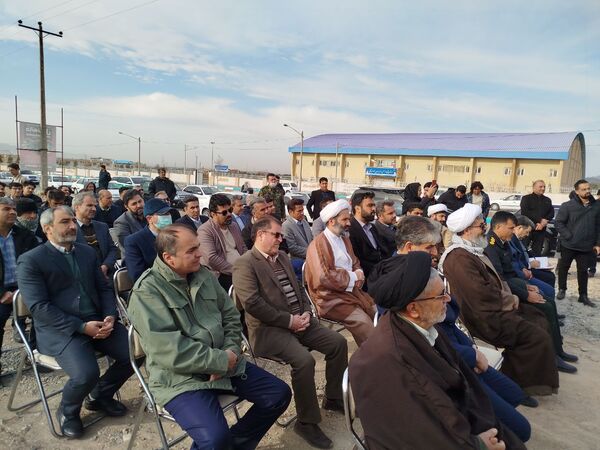 آیین افتتاحیه برق و گودبرداری نهضت ملی مسکن سایت دانشگاه بلوار پیام نور شهرستان کاشمر 
