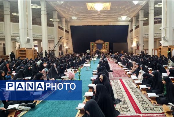 مراسم جز خوانی قران در حرم اهل بیت(ع)