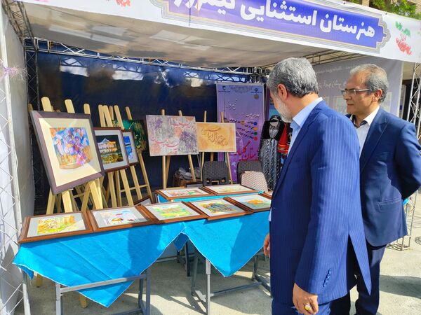 سومین نمایشگاه توانمندی‌های هنرجویان هنرستان منطقه ۲