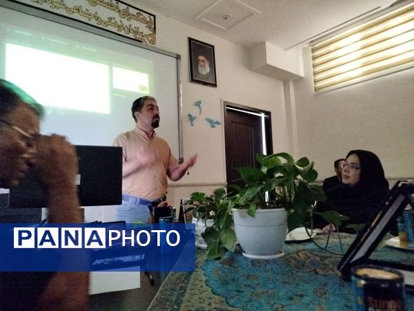 بحران آب مشهد زیر ذره‌بین رسانه‌ها و کارشناسان در فرهنگسرای محیط زیست