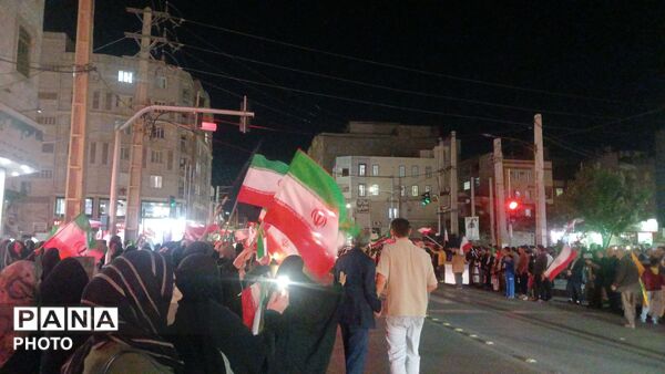 تجمع و راهپیمایی مردم حماسه‌آفرین و پای‌کار محله آبرسانی شهرستان فردیس