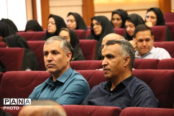اجلاس مدیران استان یزد در آستانه بازگشایی مدارس