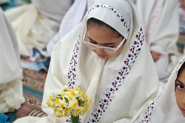 آغاز فصل بندگی دانش‌آموزان قرچک در جشن تکلیف