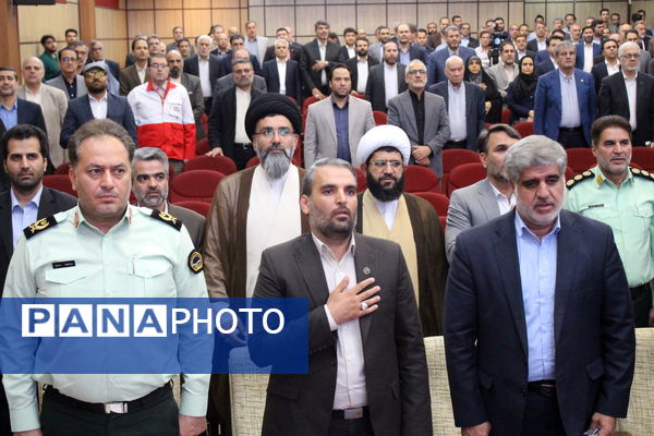 جلسه شورای اداری استان تهران با حضور وزیر کشور به‌مناسبت هفته معلم