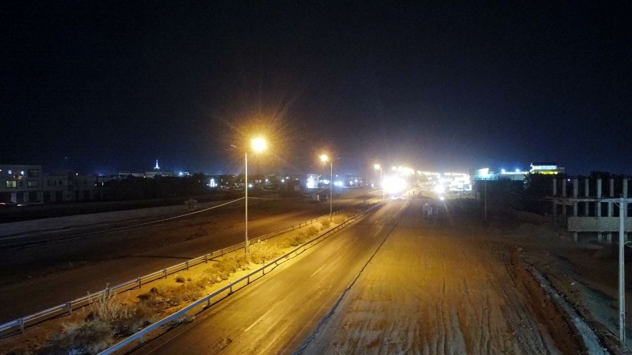 اجرای عملیات روشنایی ۴.۵ کیلومتر از محورهای مواصلاتی شهرستان سراوان