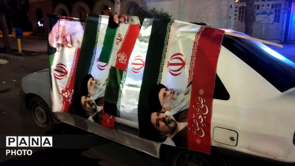 راهپیمایی ها در نیشابور همچنان ادامه دارد 