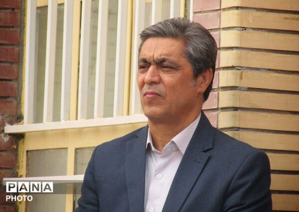 راسم تودیع و معارفه مدیر جدید دبیرستان نمونه شهید آیت‌الله خامنه‌ای
