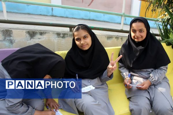 انتخابات شورای دانش‌آموزی در دبیرستان مائده گلوگاه