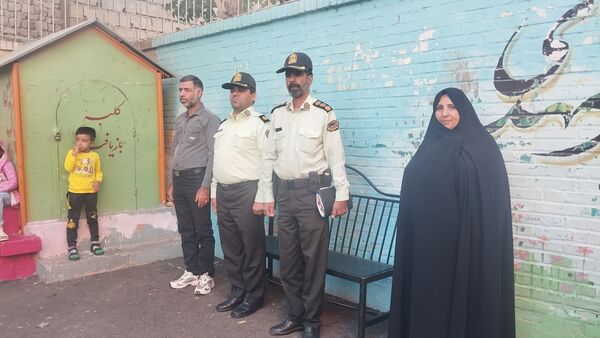 گرامیداشت هفته نیروی انتظامی در مدرسه مهندس رحمانی‌فرد ناحیه یک مشهد