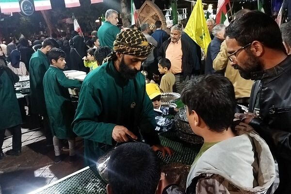 چایخانه فاطمه الزهرا در شصت و سومین شب از اجتماعات مردمی حسینیه امام خمینی نیشابور 