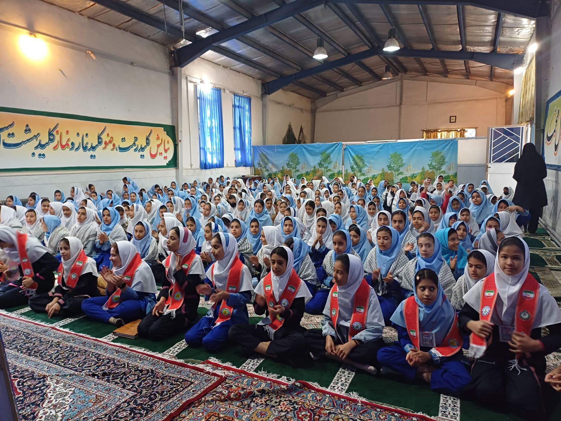 آیین نواختن زنگ پدافند غیرعامل در زاوه