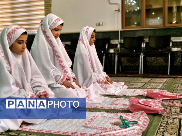 جشن عبادت کلاس سومی‌های تیکمه‌داش