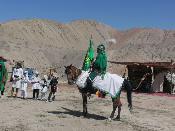 مراسم تعزیه خوانی در روز اربعین حسینی در شهر بار