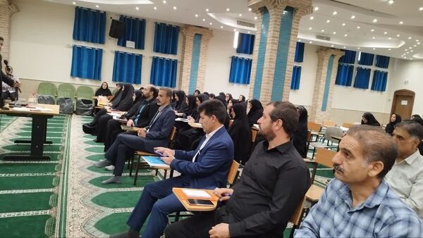 جلسه مدیران مدارس قطب شمال استان اصفهان