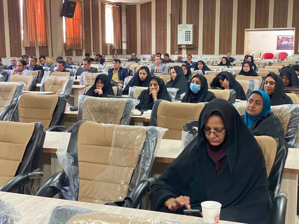 همایش مدیران مدارس شهرستان مه‌ولات در آستانه هفته بزرگداشت مقام والای معلم