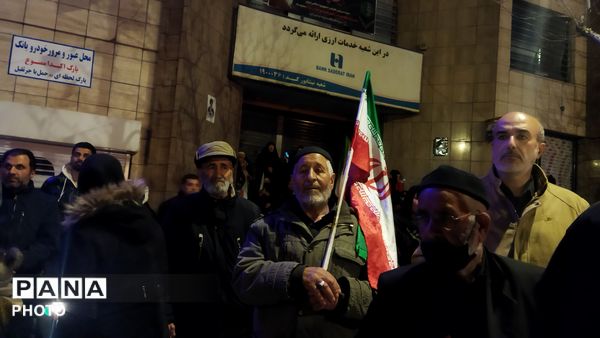 حضور نسل های مختلف در اجتماعات شبانه نیشابور