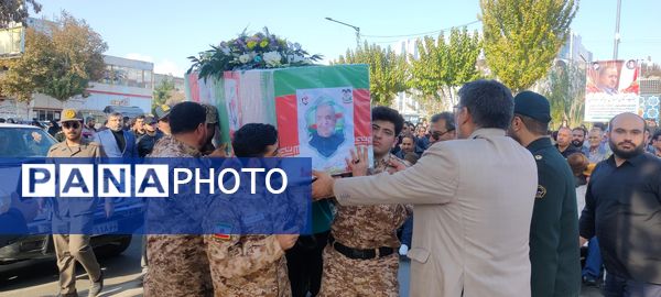 وداع با پیکر جانباز شهید، عبدالحسین خاکشور در شهرستان شیروان