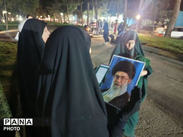 حضور مردم نمایشی از اتحادوهمبستگی دربلوار جمهوری نیشابور
