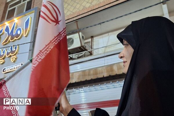 حضور اقشار مختلف مردم تهران در اربعین رهبر شهید انقلاب اسلامی 