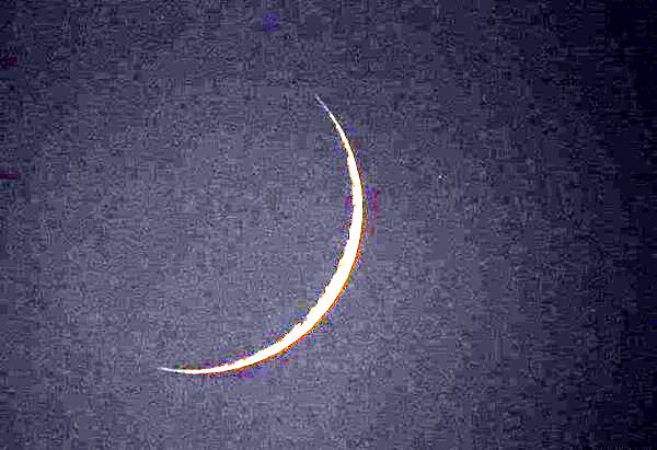 پنجشنبه، اول ماه ربیع الاول است