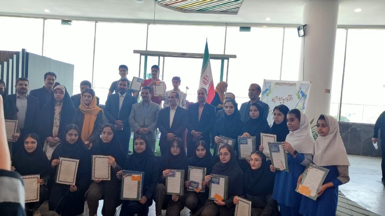 انتخاب ۱۵۱ نفر از دانش‌آموزان در چهارمین جشنواره علمی پژوهشی 