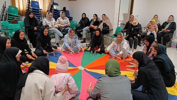 جشنواره کیک و شیرینی در مدرسه مهر و ماه آشخانه 