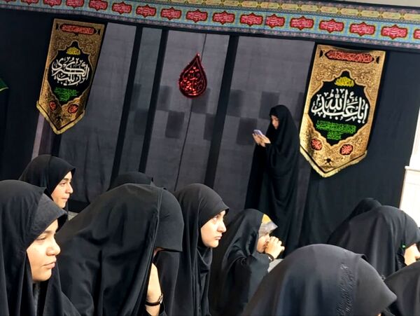 مراسم سوگواری هیات دخترانه بنت الهدی کاشان