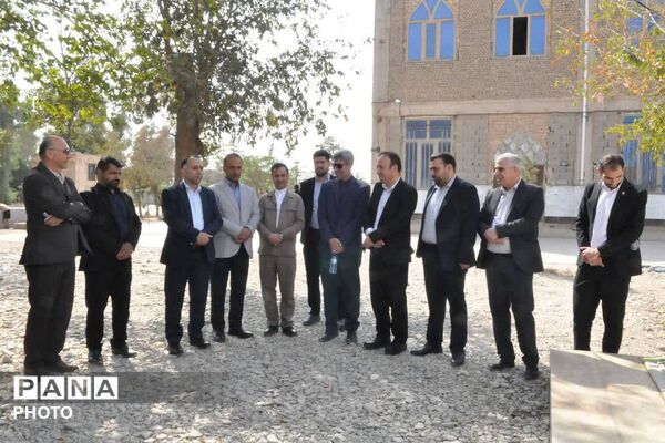 افتتاح نخستین زمین چمن مصنوعی مدارس استثنایی استان تهران در ورامین به نام شهید «ابوالفضل گلستانی»