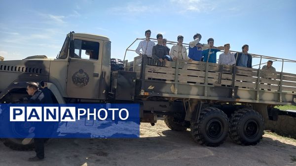 نمایشگاه فرهنگی تربیتی ارتش شهرستان مراغه