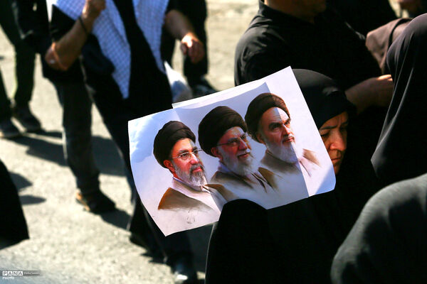 مراسم تشییع پیکر مطهر رهبر شهید انقلاب در تهران - 4