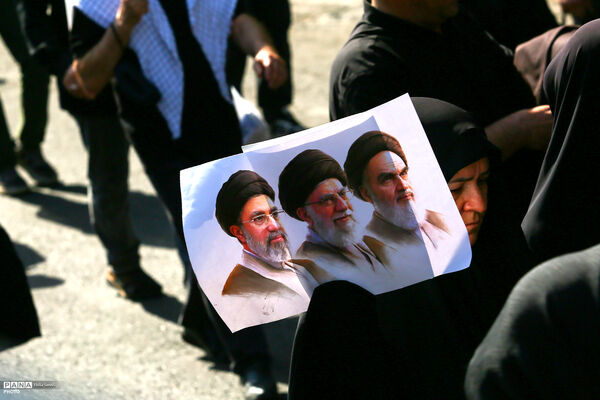 مراسم تشییع پیکر مطهر رهبر شهید انقلاب در تهران - 4