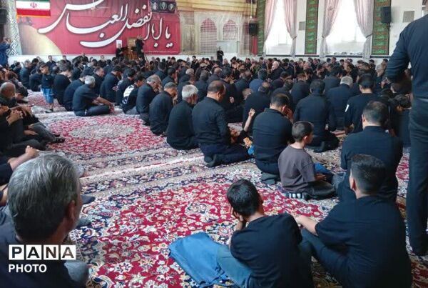 عزاداری واقامه نماز ظهر تاسوعای حسینی در مسجد غریب فدافن
