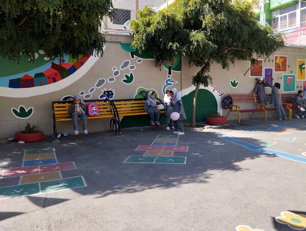 اغاز سال تحصیلی در دبستان دخترانه ربابه اکبرزاده