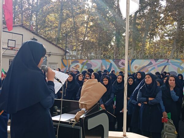 طلوعی تازه برای دانش‌آموزان دبیرستان مصلی نژاد حضرت زهرا در اول مهر