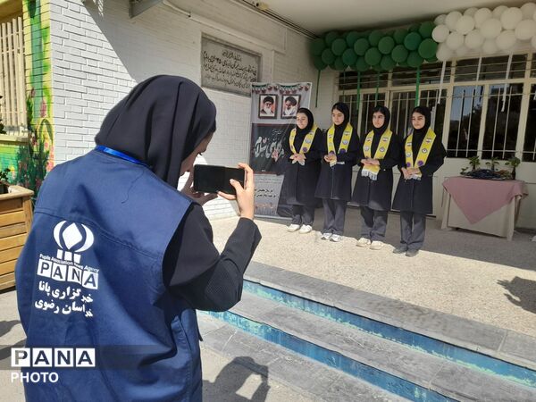 جشن جوانه‌ها در دبیرستان علی افشارنژاد