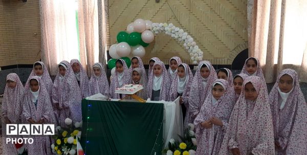 جشن تکلیف دختران جوکار به یاد دانش‌آموزان میناب برگزار شد