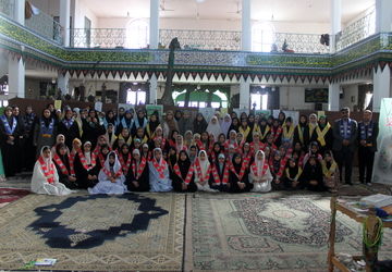 از خلوت با خدا تا شناخت تشکیلات؛ اعتکاف متفاوت دختران سازمان دانش‌آموزی کرمان