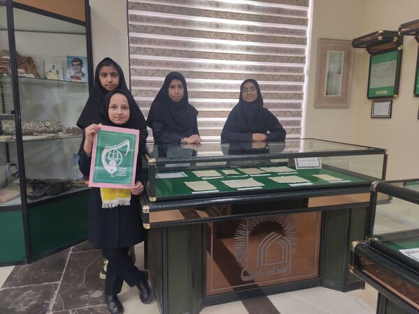 هفته کتاب خوانی در آرامگاه شهید مدرس
