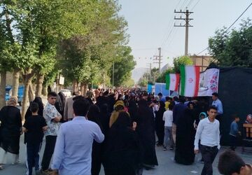 عطر غدیر در لردگان پیچید