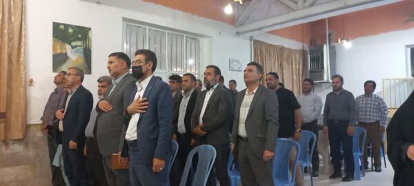 جلسه انجمن اولیا و مربیان در دبیرستان فرزانگان