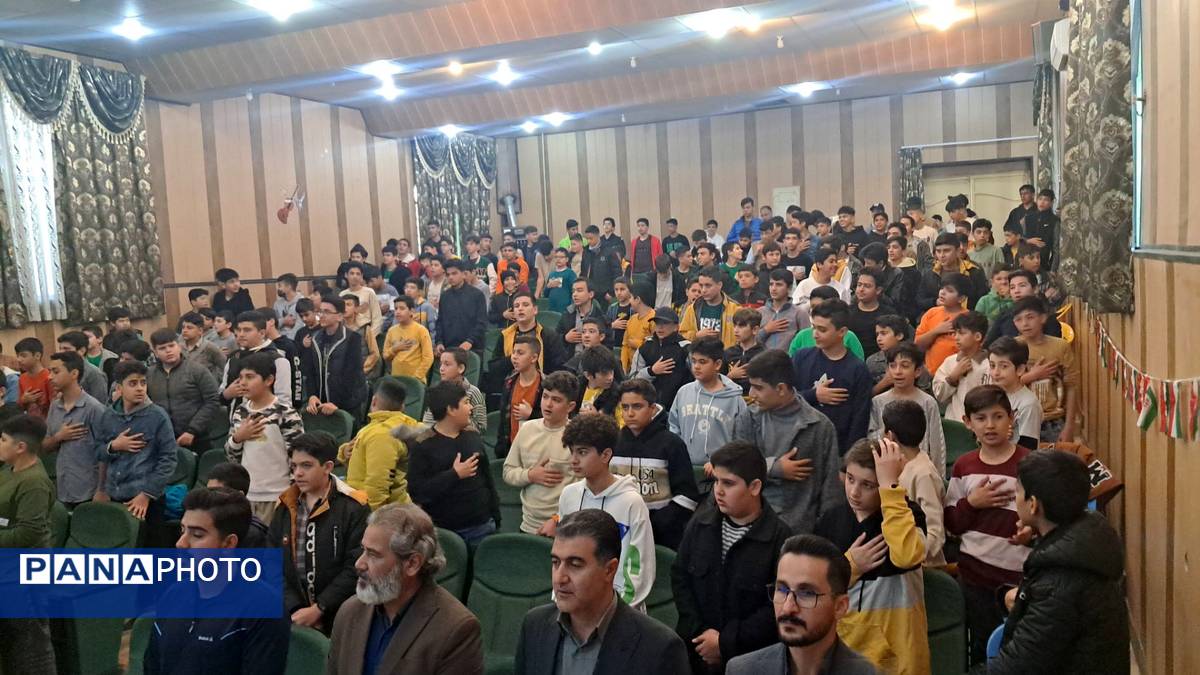 جشن روز دانش‌آموز در دبیرستان پژوهش آشخانه 