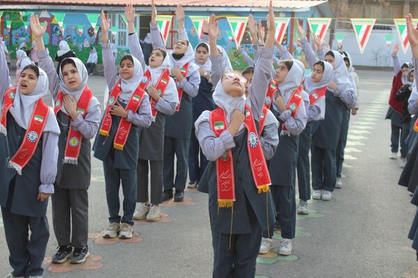 کارناوال شادی و همبستگی ملی در دهه فجر و پیروزی انقلاب اسلامی