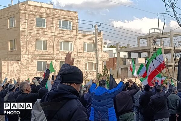 اجتماع مردم شهرستان پردیس برای بیعت با ولی امر مسلمین 