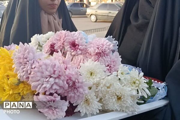 حضور مدیران و معاونان مدارس در پاتوق نوجوان مبارز و تقدیر از مدیران و معاونان مدارس